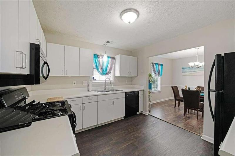 Image for property 10632 Pine Forest Lane, Jonesboro, GA 30238