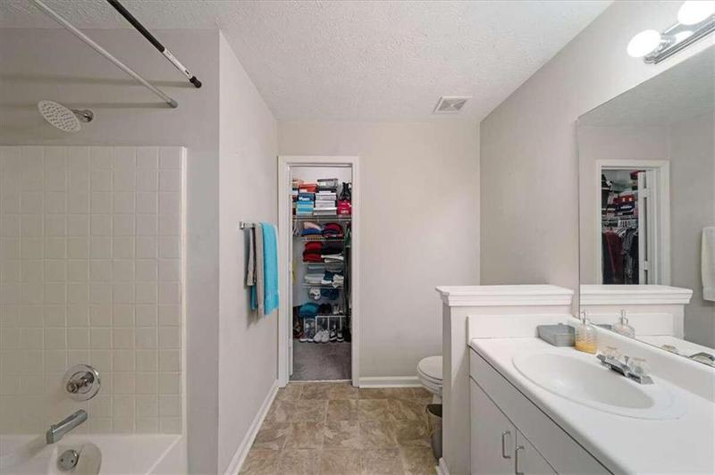 Image for property 10632 Pine Forest Lane, Jonesboro, GA 30238