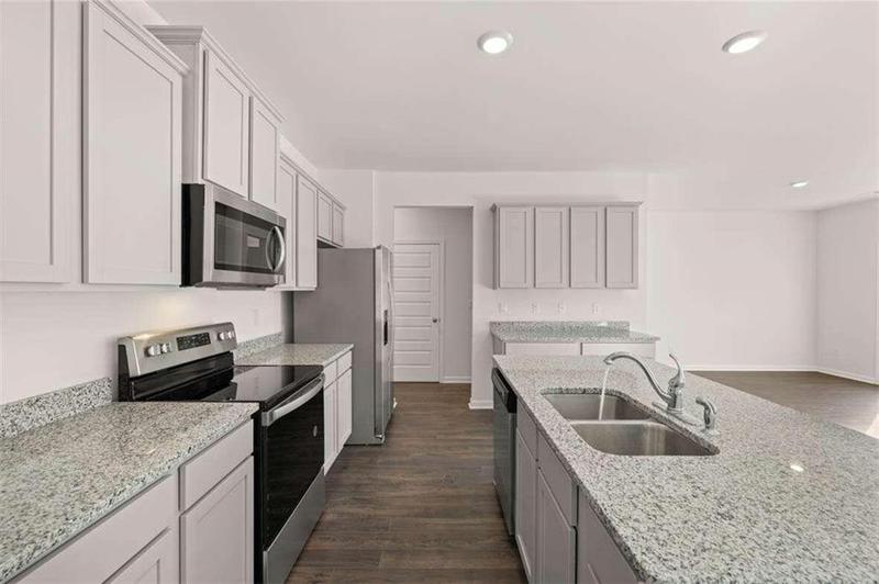 Image for property 106 Hampton Circle 2, Mcdonough, GA 30253