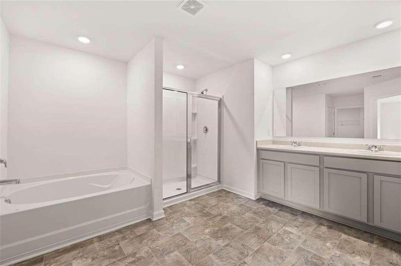 Image for property 106 Hampton Circle 2, Mcdonough, GA 30253
