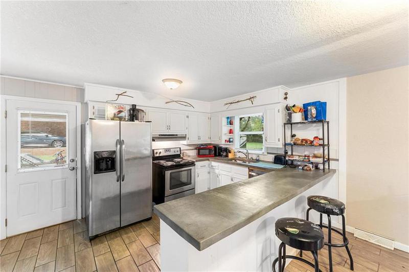 Image for property 577 Athens Street, Hartwell, GA 30643