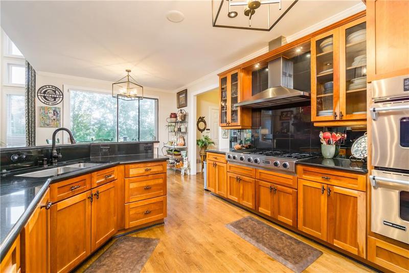 Image for property 2819 Point Overlook, Gainesville, GA 30501