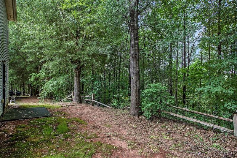 Image for property 7074 Ravenwood Lane, Lithonia, GA 30038