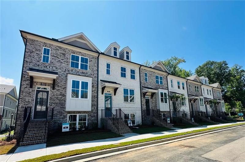 Image for property 2822 Evanshire Avenue 111, Duluth, GA 30096