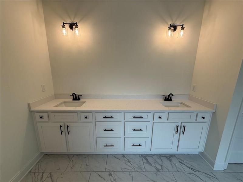 Image for property 3229 TRADITIONS Way, Jefferson, GA 30549