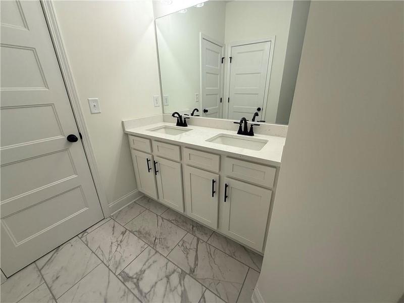 Image for property 3229 TRADITIONS Way, Jefferson, GA 30549
