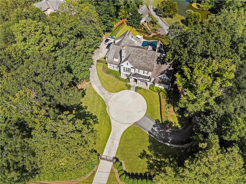 Image for property 4975 Peachtree Dunwoody Road, Atlanta, GA 30342