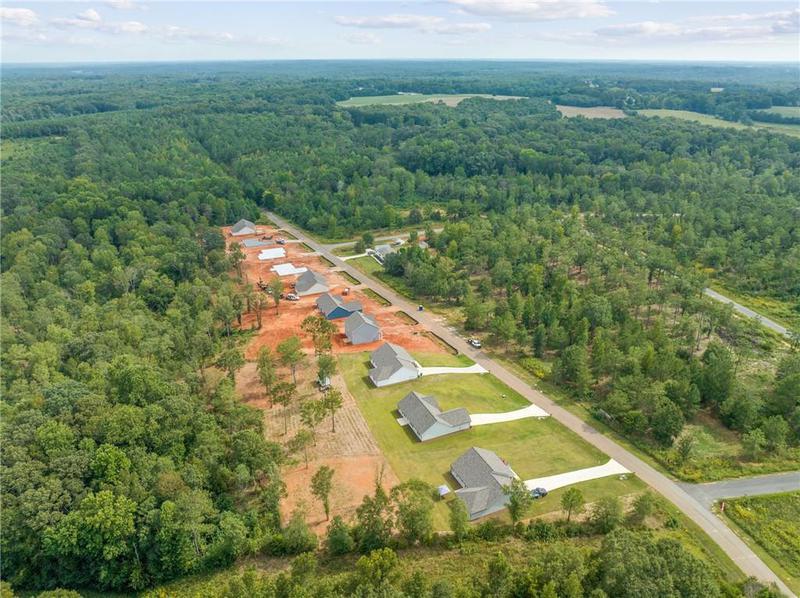 Image for property 32 JOSEPH Lane, Hartwell, GA 30643