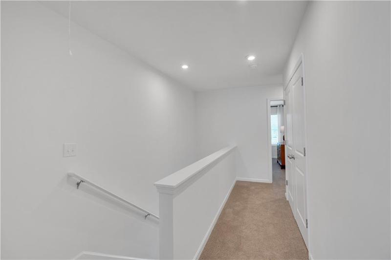 Image for property 107 Village Green Drive 170, Adairsville, GA 30103