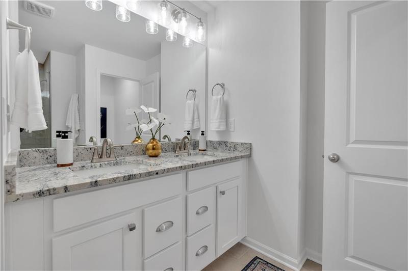 Image for property 107 Village Green Drive 170, Adairsville, GA 30103