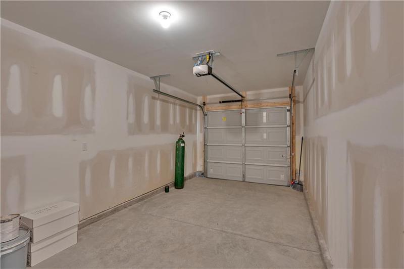 Image for property 107 Village Green Drive 170, Adairsville, GA 30103