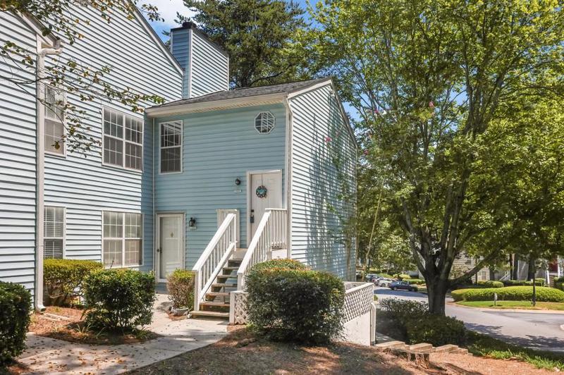 Image for property 1008 Glenleaf Drive, Peachtree Corners, GA 30092