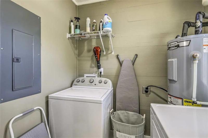 Image for property 107 ROBINSON Avenue, Carrollton, GA 30117