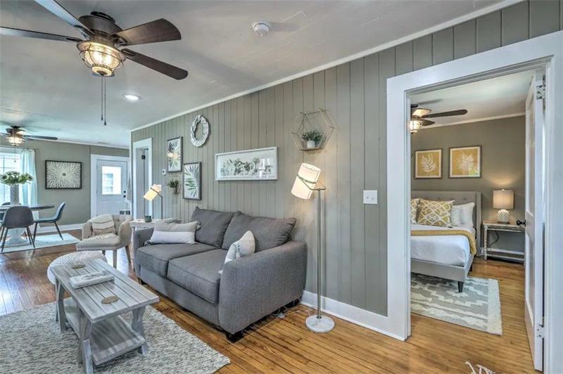 Image for property 107 ROBINSON Avenue, Carrollton, GA 30117