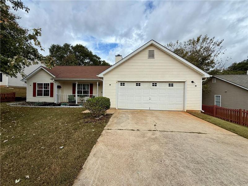Image for property 7030 Kingston Lane, Mcdonough, GA 30253