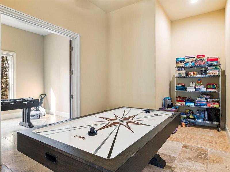 Image for property 1513 Jones Road, Roswell, GA 30075
