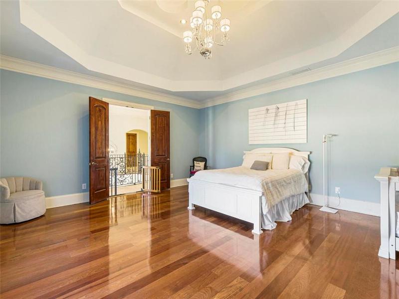 Image for property 1513 Jones Road, Roswell, GA 30075