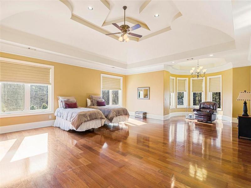 Image for property 1513 Jones Road, Roswell, GA 30075