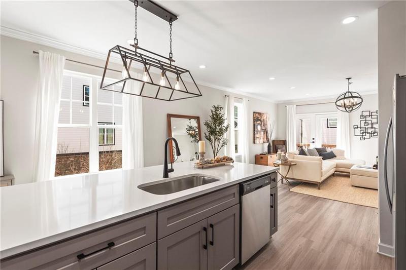 Image for property 1971 Hollywood Road 16, Atlanta, GA 30318