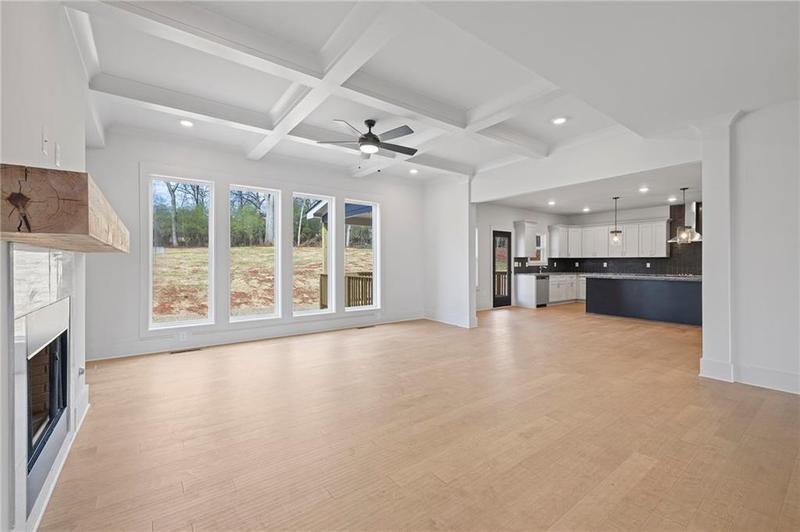 Image for property 204 Races Road, Hoschton, GA 30548