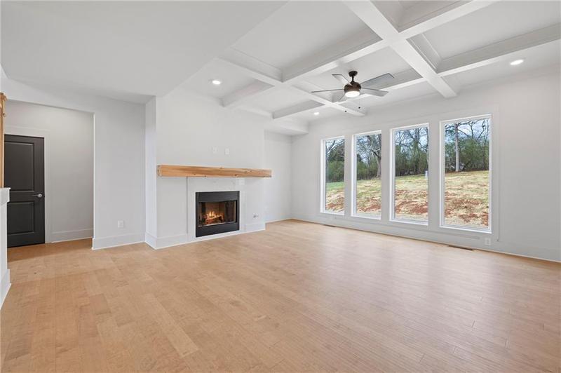 Image for property 204 Races Road, Hoschton, GA 30548