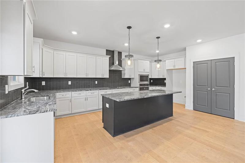 Image for property 204 Races Road, Hoschton, GA 30548