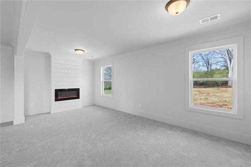 Image for property 204 Races Road, Hoschton, GA 30548