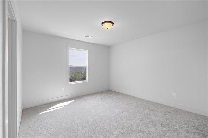 Image for property 204 Races Road, Hoschton, GA 30548