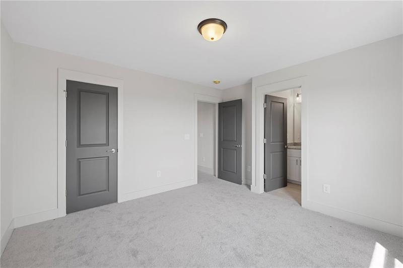 Image for property 204 Races Road, Hoschton, GA 30548