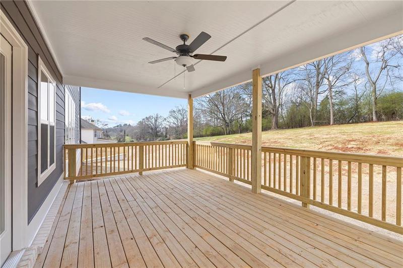Image for property 204 Races Road, Hoschton, GA 30548