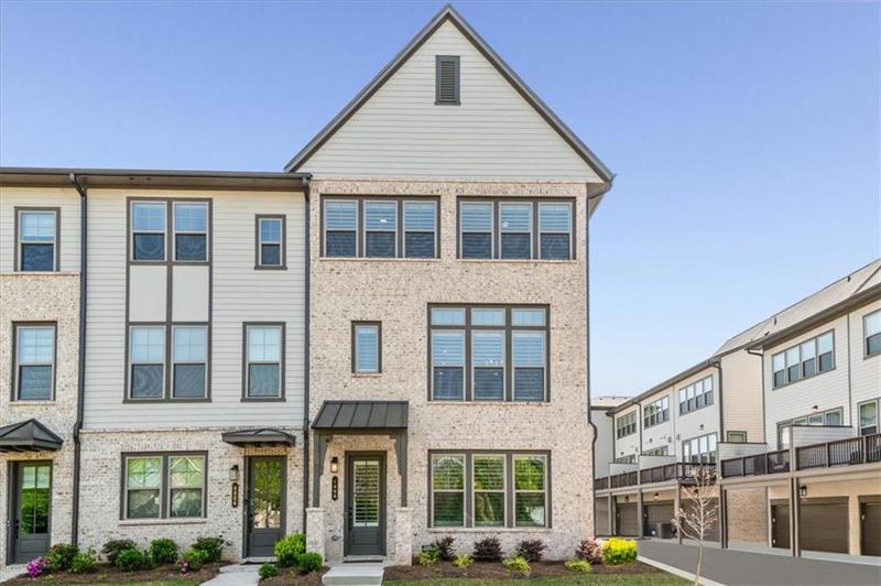 Image for property 4068 Allegretto Circle 10, Atlanta, GA 30339
