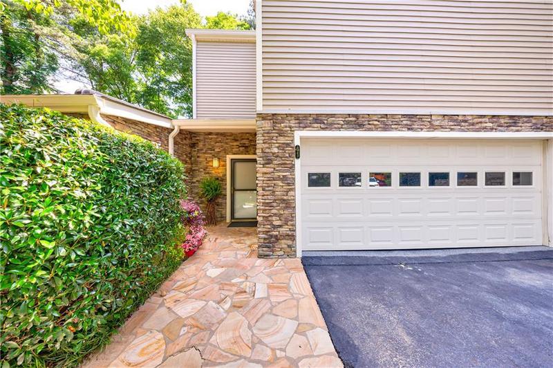 Image for property 41 Basswood Circle, Sandy Springs, GA 30328