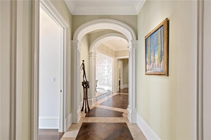 Image for property 3376 Peachtree Road 47A, Atlanta, GA 30326
