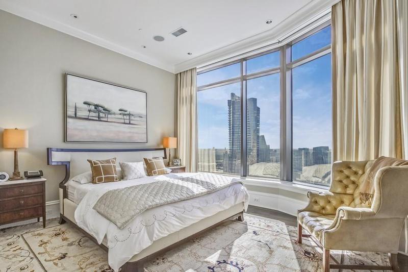 Image for property 3376 Peachtree Road 47A, Atlanta, GA 30326
