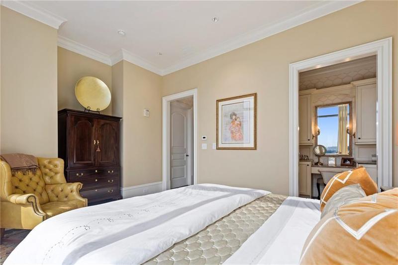 Image for property 3376 Peachtree Road 47A, Atlanta, GA 30326