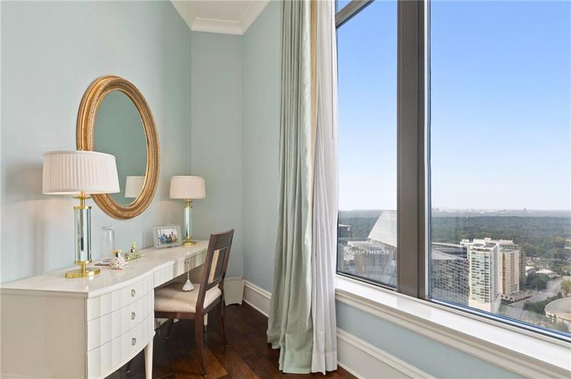 Image for property 3376 Peachtree Road 47A, Atlanta, GA 30326
