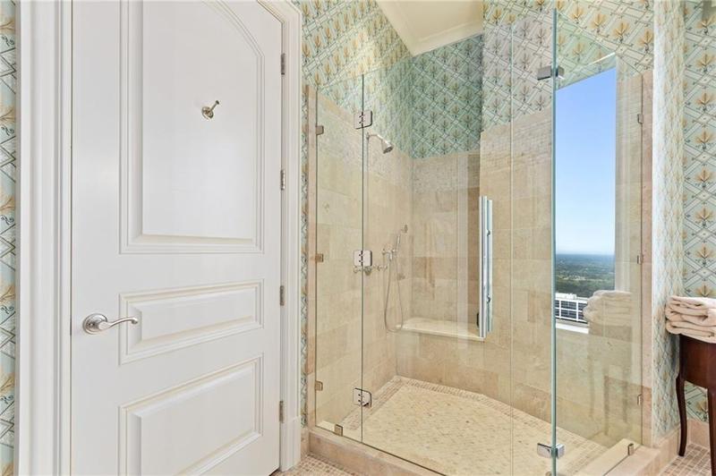 Image for property 3376 Peachtree Road 47A, Atlanta, GA 30326