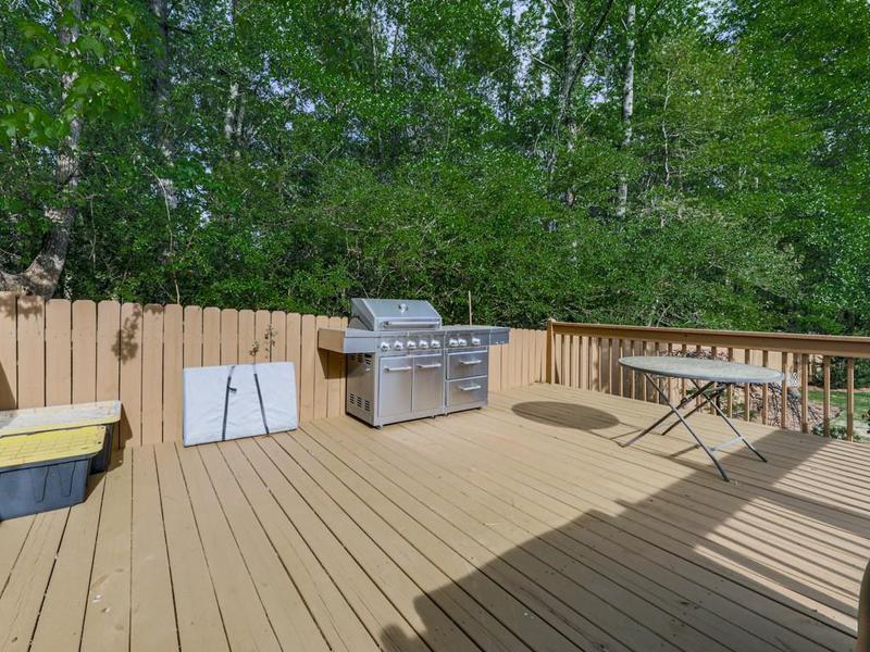 Image for property 1076 Pinyan Lane, Canton, GA 30115