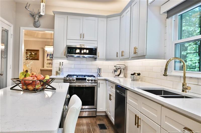 Image for property 525 Sycamore Point, Woodstock, GA 30189