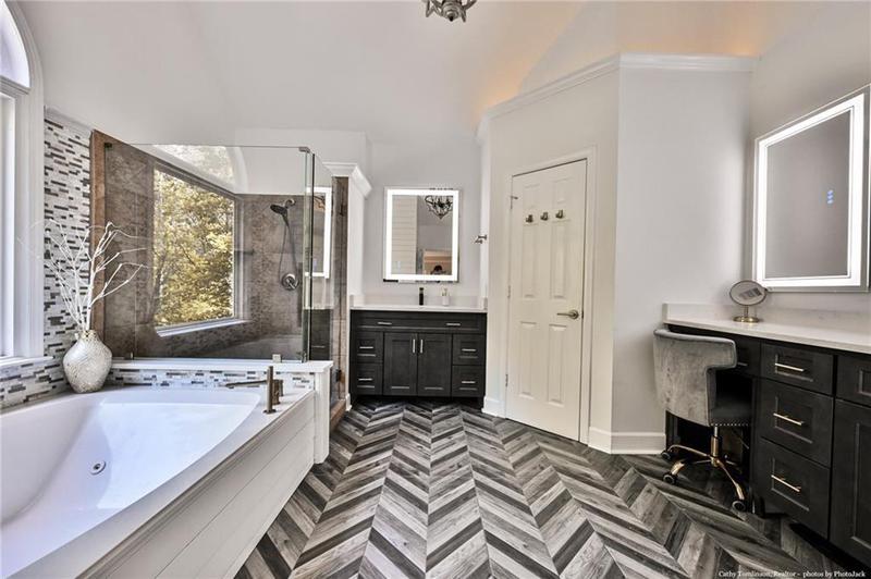 Image for property 525 Sycamore Point, Woodstock, GA 30189