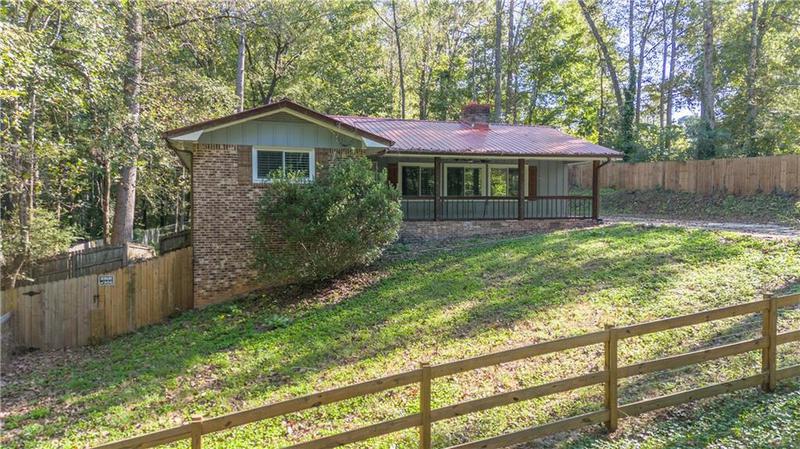 Image for property 1552 Todd Lane, Lilburn, GA 30047