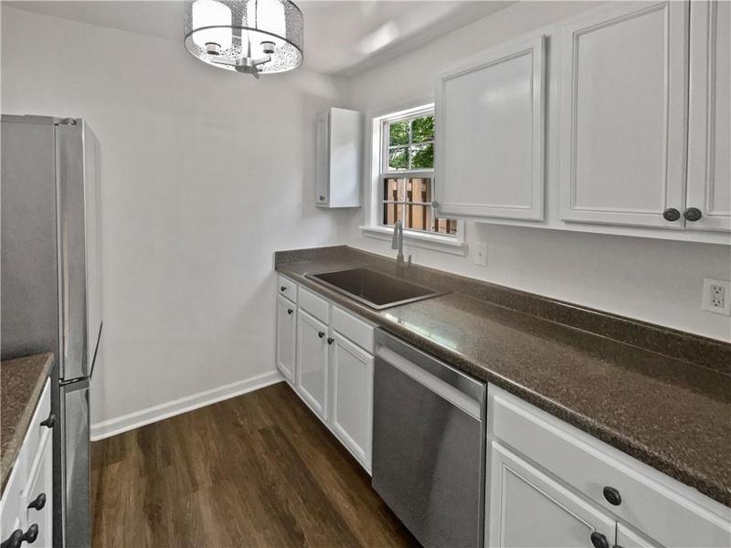 Image for property 806 Brighton Point, Atlanta, GA 30328
