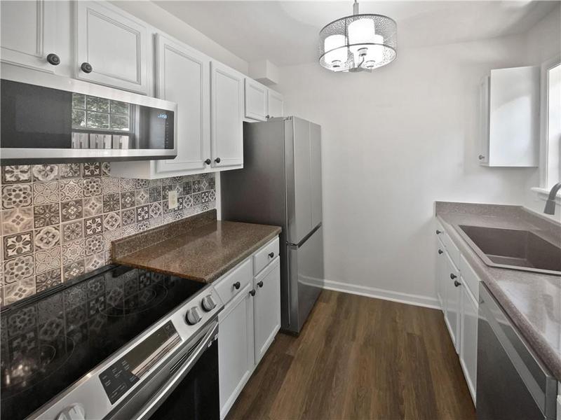 Image for property 806 Brighton Point, Atlanta, GA 30328