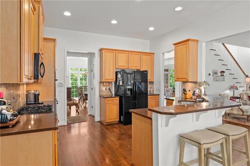 Image for property 5725 Lake Oak Landing, Cumming, GA 30040