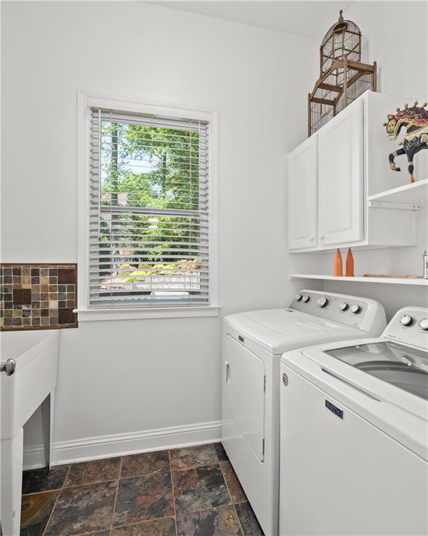 Image for property 5725 Lake Oak Landing, Cumming, GA 30040