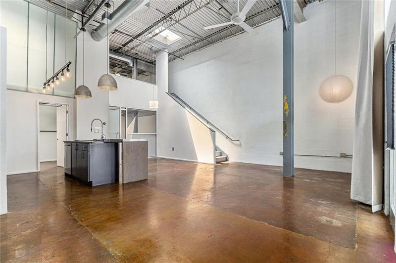 Image for property 195 Arizona Avenue 102, Atlanta, GA 30307