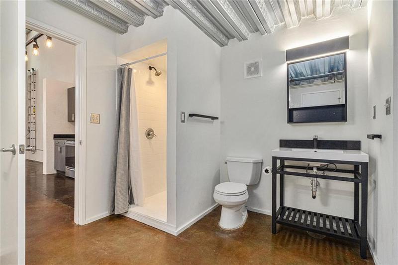 Image for property 195 Arizona Avenue 102, Atlanta, GA 30307