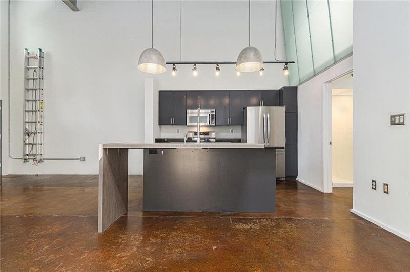 Image for property 195 Arizona Avenue 102, Atlanta, GA 30307