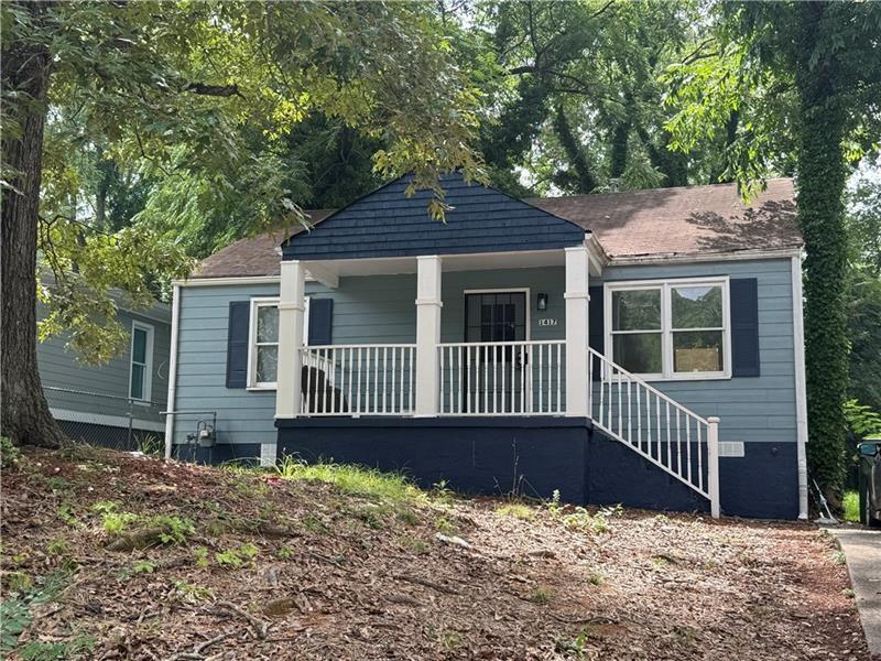 Image for property 1417 Graymont Drive, Atlanta, GA 30310
