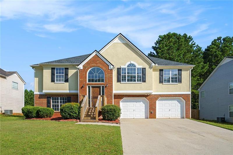 Image for property 5452 Sweetsprings Drive, Powder Springs, GA 30127